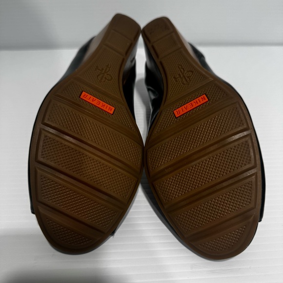 Cole Haan Black Patent Peep Toes Wedge Heels Size 9 - Picture 11 of 12